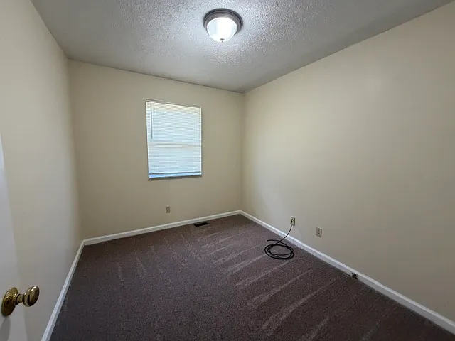 Sleepy Hollow Townhomes — Photo 36