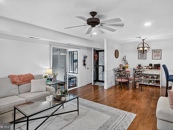 3rd image of 54 W Bluebell Ln