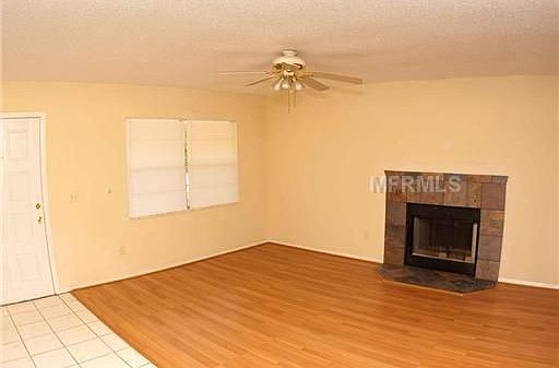 2nd image of 3825 Holly Ct