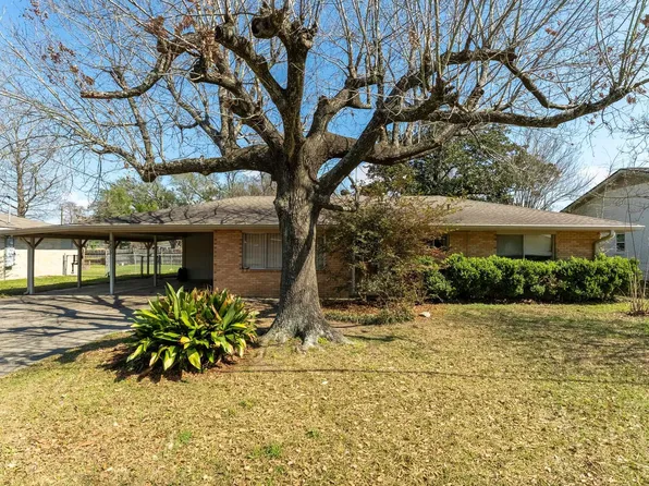 4439 Oaklawn St, Lake Charles, LA 70605