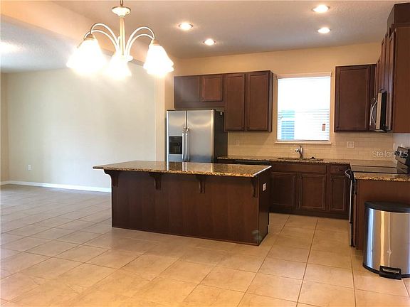 4th image of 2529 Amati Dr