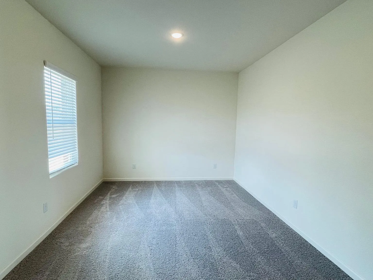 26 Glen Crossings Rd — Photo 2