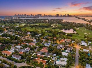 515 W 30th St, Miami Beach, FL 33140