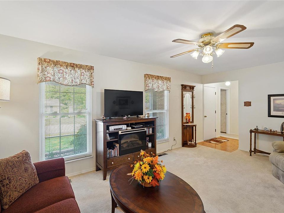 26 Deer Lodge Dr, Fenton, MO 63026 Zillow