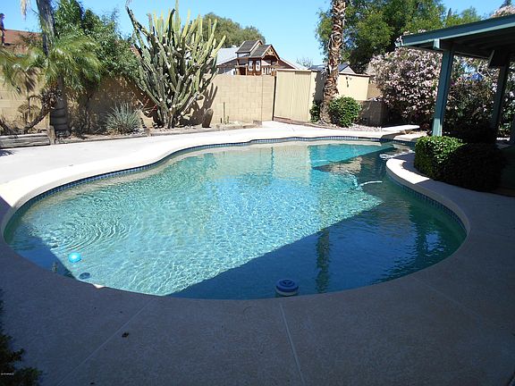 3rd image of 10038 N 44th Dr