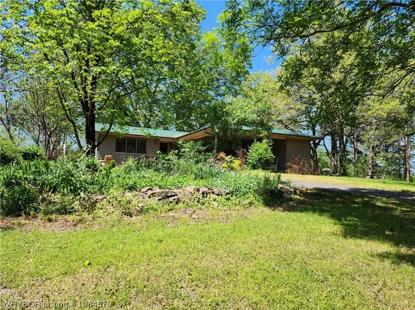 20 NW Green St, Paris, AR 72855