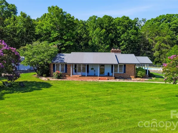 828 Ferry Rd, Forest City, NC 28043