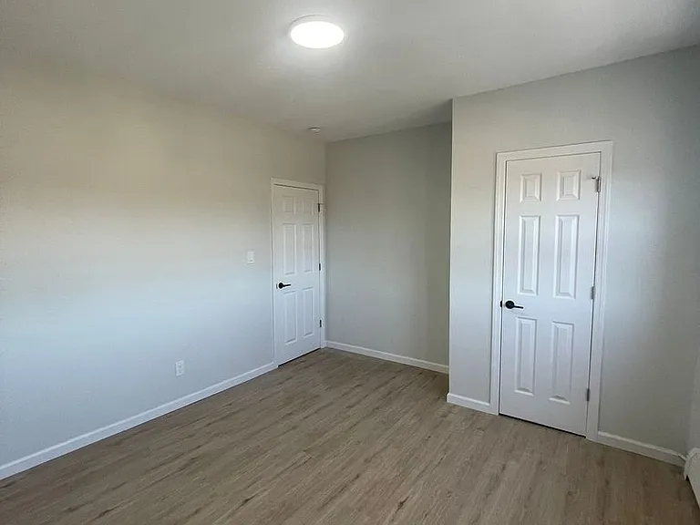 575 JFK Boulevard — Photo 11