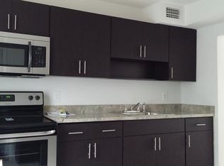 5413 SW 19th St, Hollywood, FL 33023