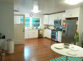 1051 N College Ave, Claremont, CA 91711
