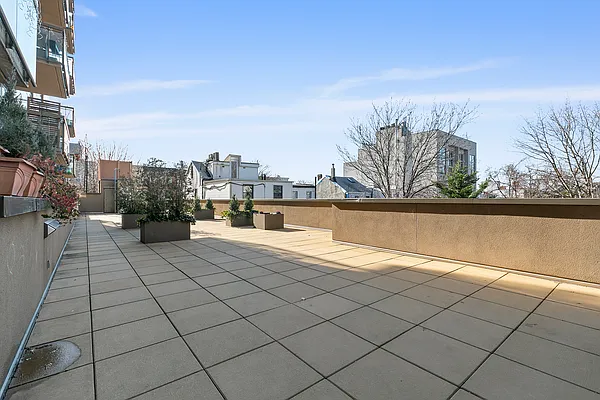 Sold by Compass | media 40