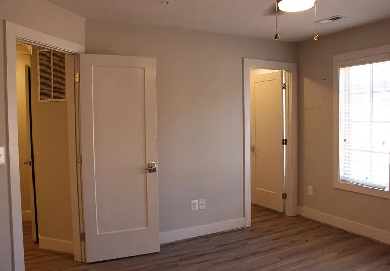 916 N Buchanan Ct #916 — Photo 18