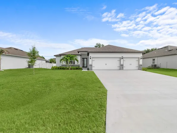 9166 103RD Court, Vero Beach, FL 32967