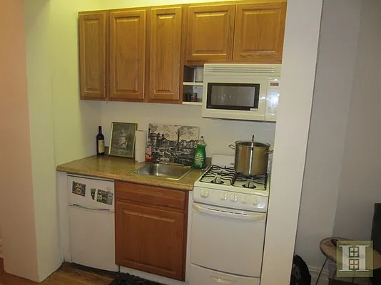 Rented by Halstead Real Estate | media 11