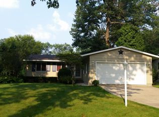 15065 155th Ave, Grand Haven, MI 49417