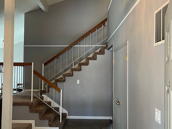 2nd image of 111 Santa Rosa Pl