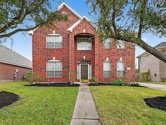 4th image of 16639 Village View Trl