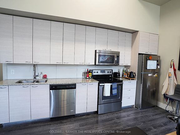 4th image of 253 Albert St #113