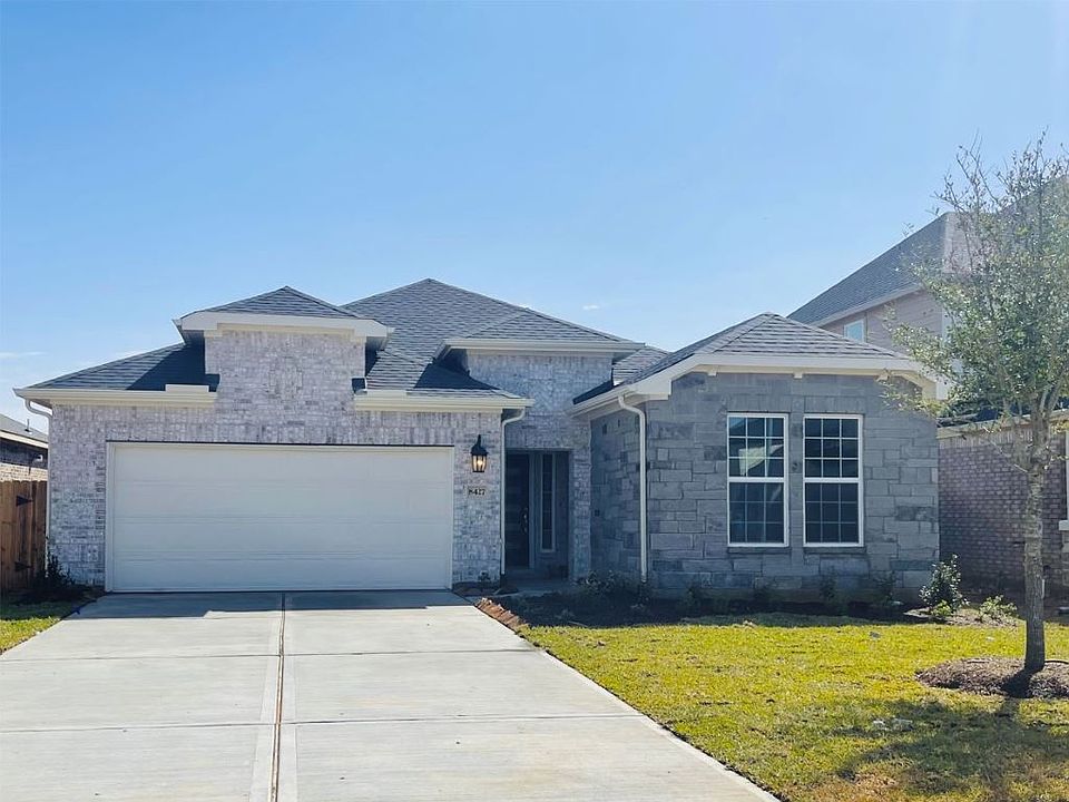 1st image of 8427 Oakland Heights Ln