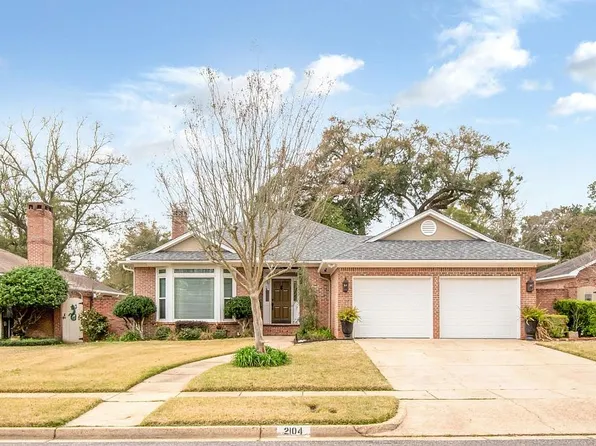 2104 Sheffield Ct, Mobile, AL 36693