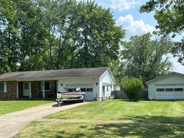 245 High St, Conneaut Lake, PA 16316