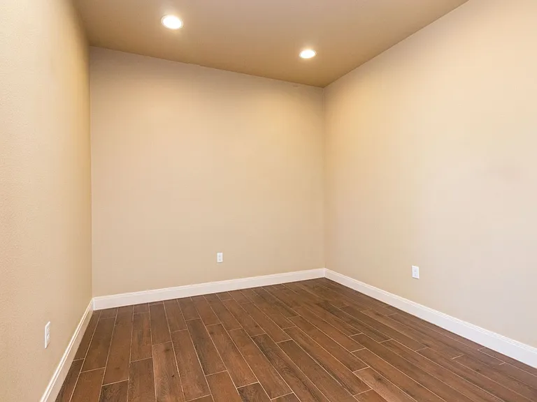 9635 Mossberg St — Photo 8