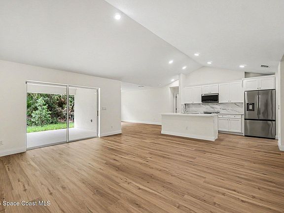 3rd image of 5392 Cillette Ave