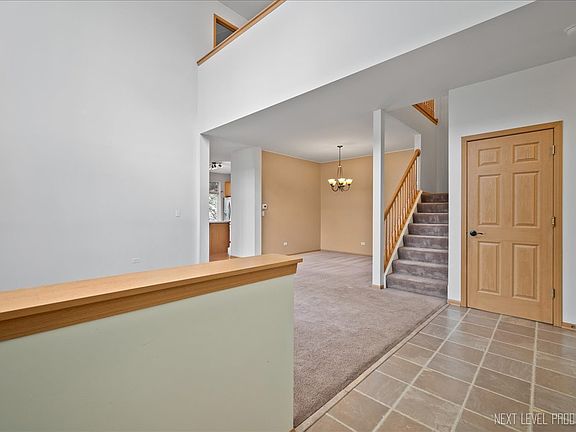 4th image of 317 Tower Hill Dr #0