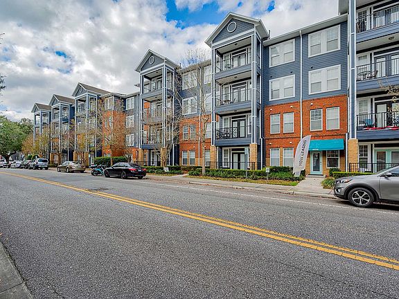 Lyons Corner - 01
