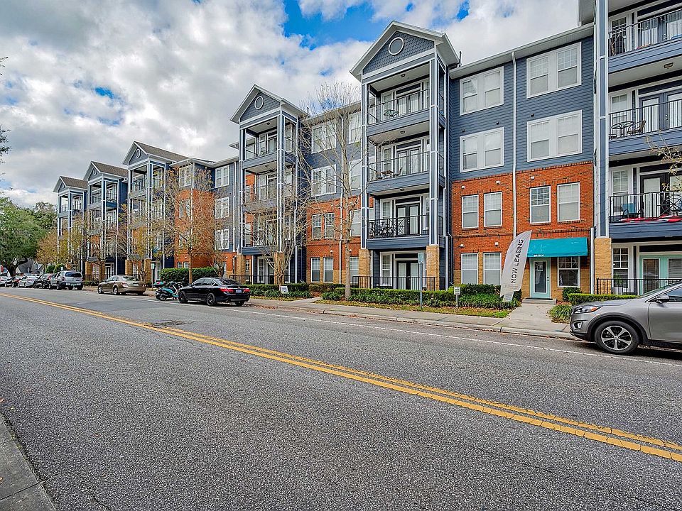Lyons Corner - 01