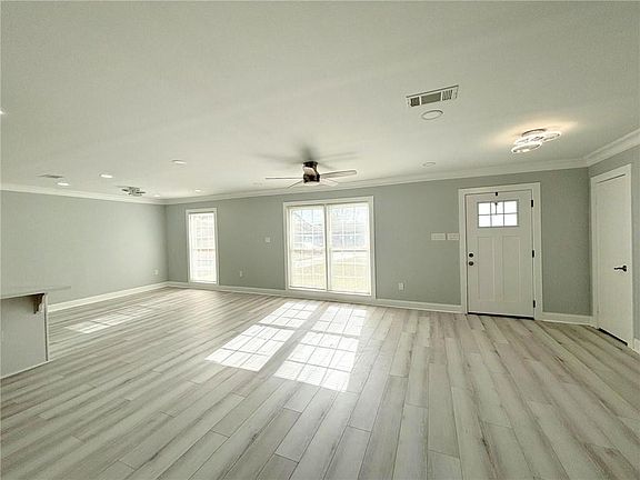 3rd image of 3712 Melissa Dr