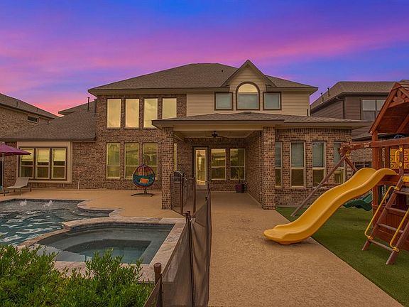 3rd image of 10610 Grace Hollow Dr