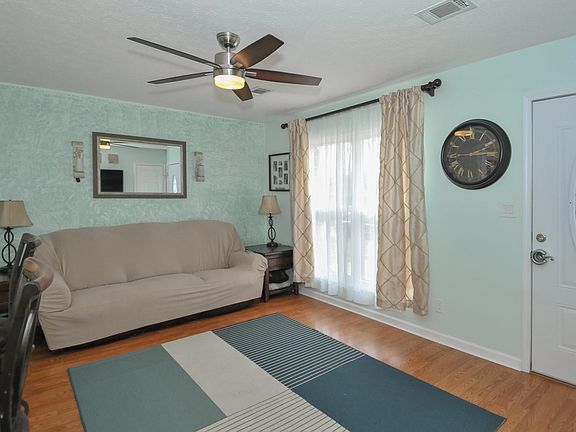 5th image of 11713 Mondamon Dr