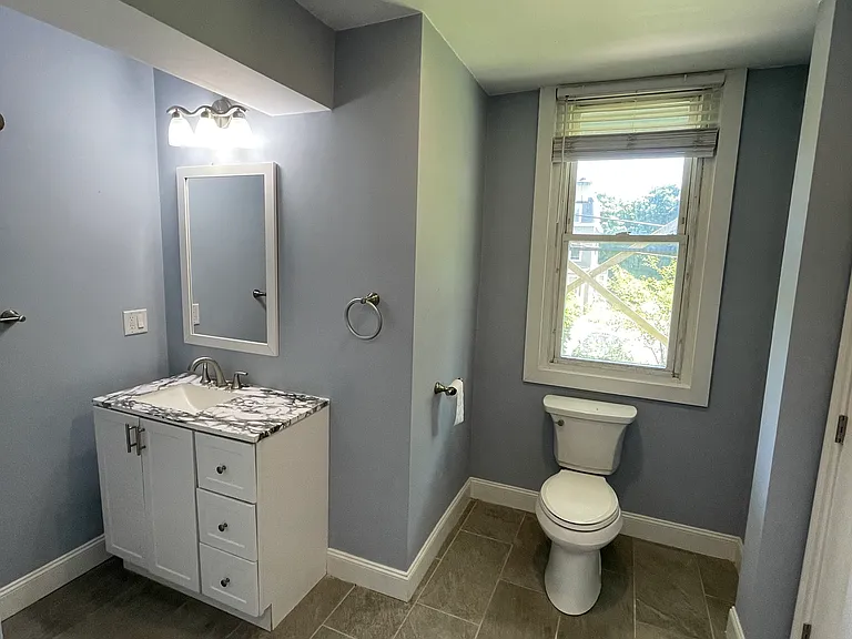 6 Windsor St #2 — Photo 9