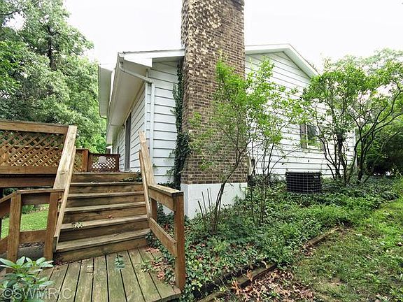3rd image of 7548 Hampton Oaks Dr