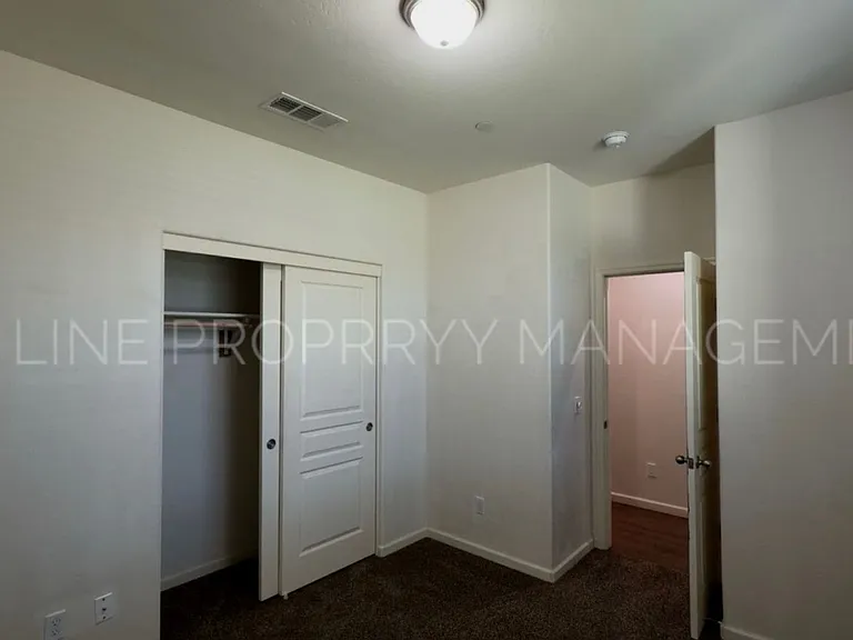 2919 S Tipton St — Photo 7