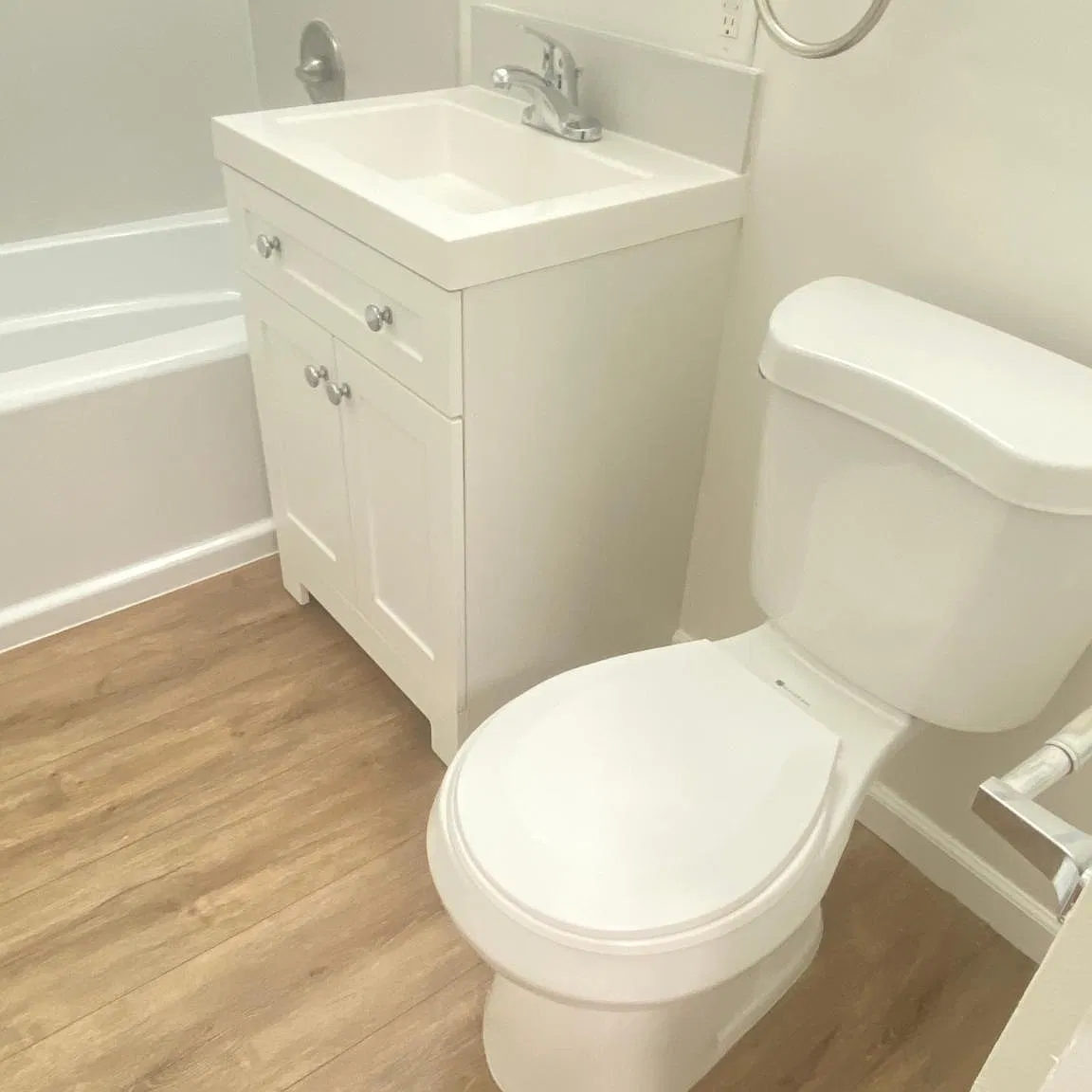 2 bed, 800 sqft, $1,900 — Photo 3
