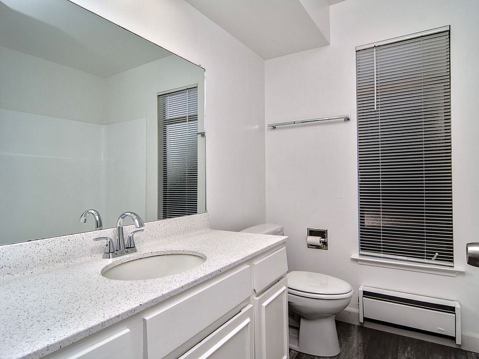 1st image of 816 Highland Ave #3