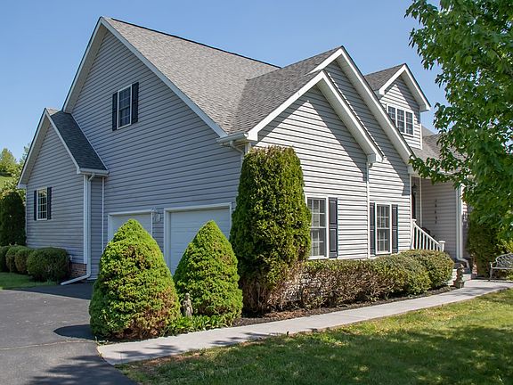 2nd image of 21287 Jessica Ln