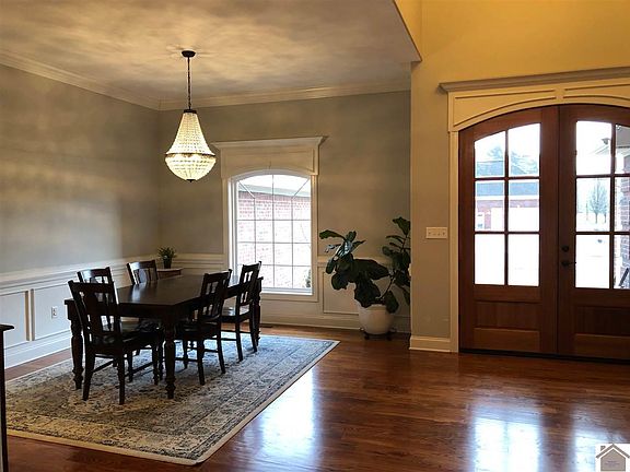 3rd image of 6475 Foxboro Ct