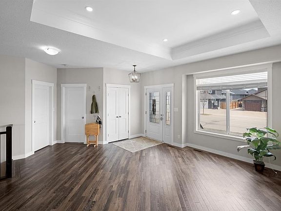 4th image of 2304 E 62nd St