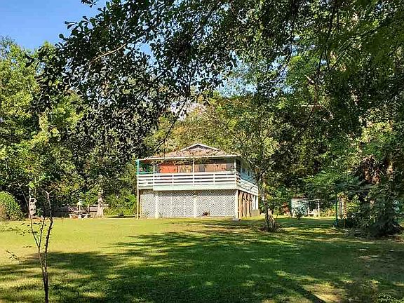 5th image of 421 Petty Dr