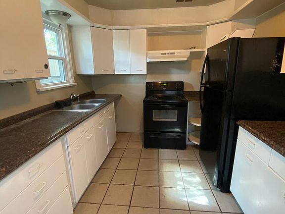 4th image of 1717 47th St #A