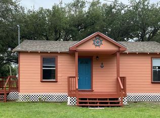 109 Sweet Bay St, Rockport, TX 78382