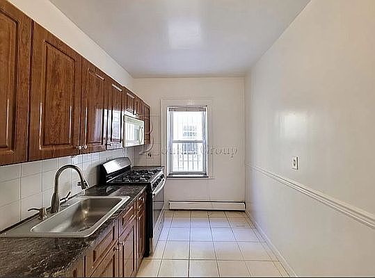 4th image of 22-14 36th St #1