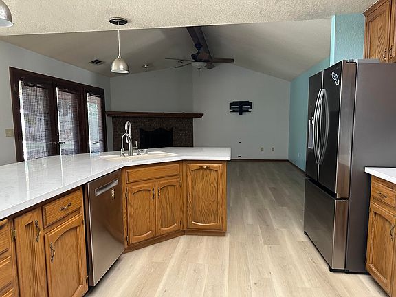5th image of 413 N Ryan Terrace
