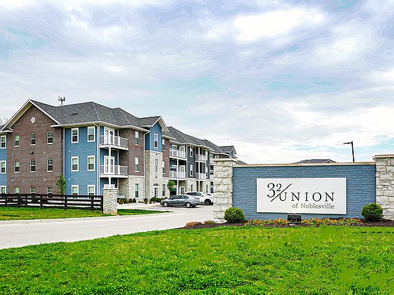 Welcome home to 32 Union in Noblesville. Our monument sign marks the start of a neighborhood that's friendly, thoughtfully designed, and full of everyday perks.