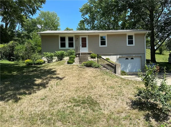 5601 S 14th St, Saint Joseph, MO 64504