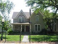 1st image of 531 E Sherman Ave