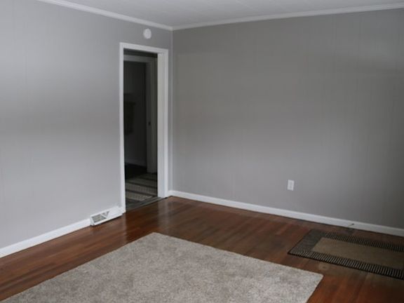 3rd image of 497 Darlington Ct